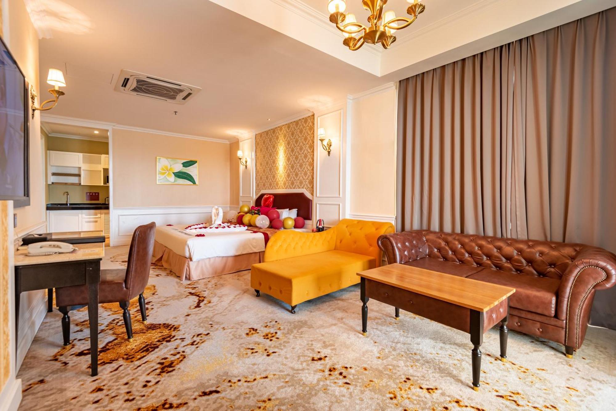 Tasik Villa International Resort Porto Dickson Exterior foto Suite room
