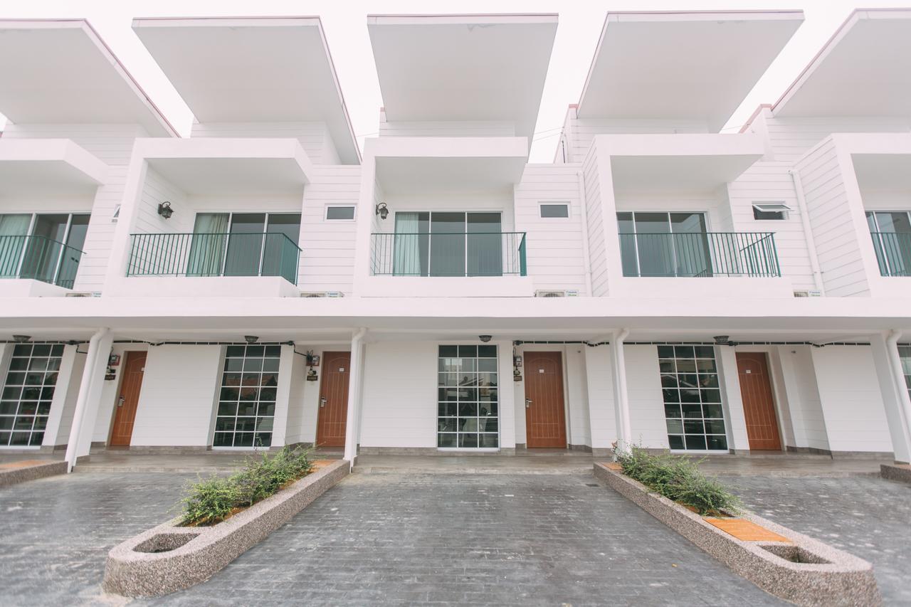 Tasik Villa International Resort Porto Dickson Exterior foto The new residence hall